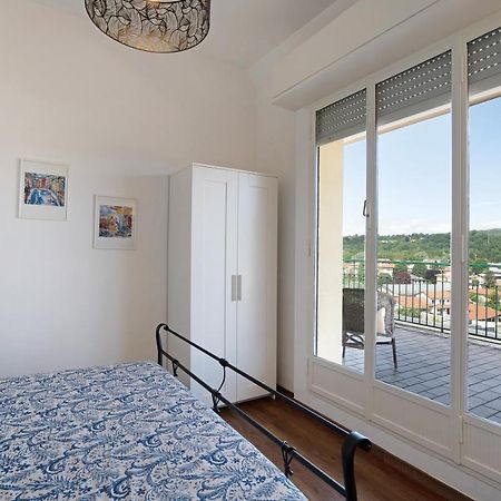 La Casa Del Riccio Apartment Arona Bagian luar foto